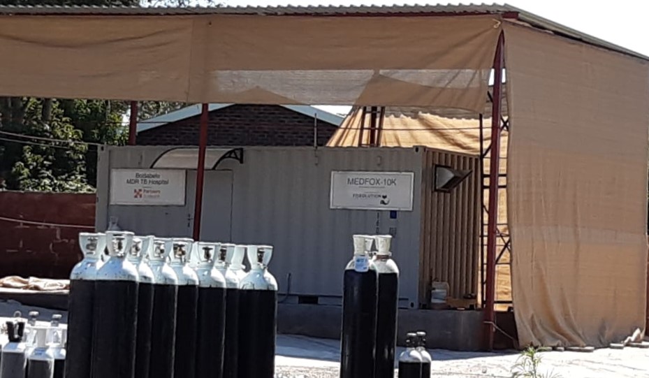 Oxygen tanks at PIH Lesotho's new plant at Botsabelo Hospital 