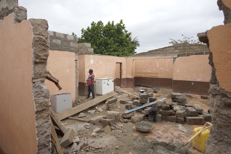 Construction on Kombayendeh Community Health Center