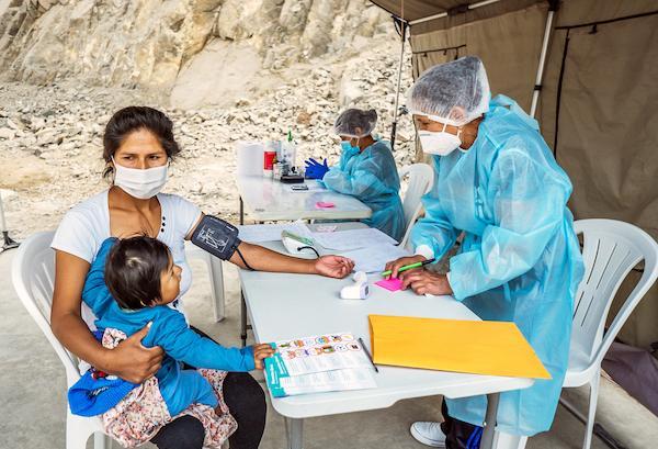 outdoor health clinic in Peru