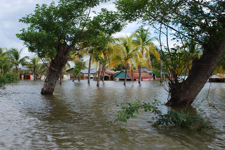 Flooding outside of St. Marc following Hurricane Ike in 2008.