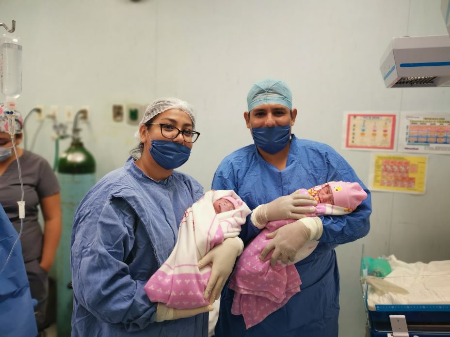 Drs. Jesica Anahí Ramírez Guzmán and Luis Javier Pola Sería celebrate after helping perform a C-section to deliver twin girls