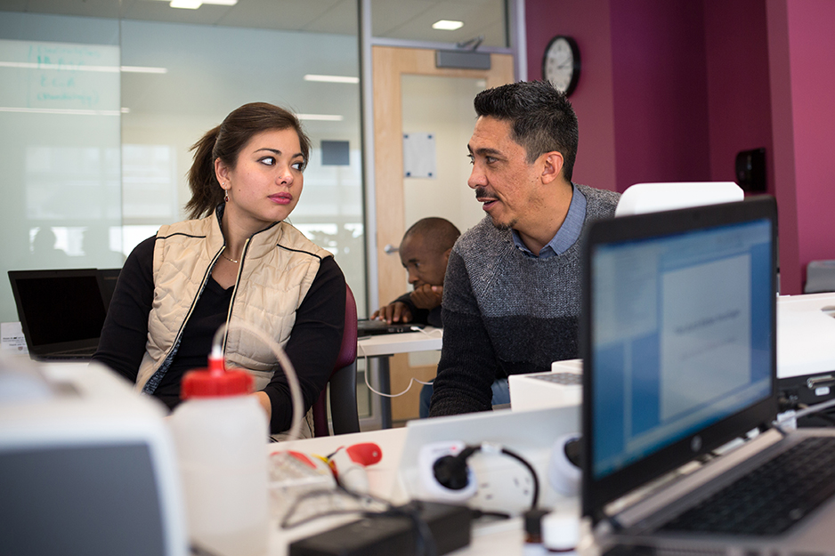 Daniel Orozco, Directory of Laboratory Services, speaks with Valeria Macias, Secondary and Tertiary Care Director in Mexico.