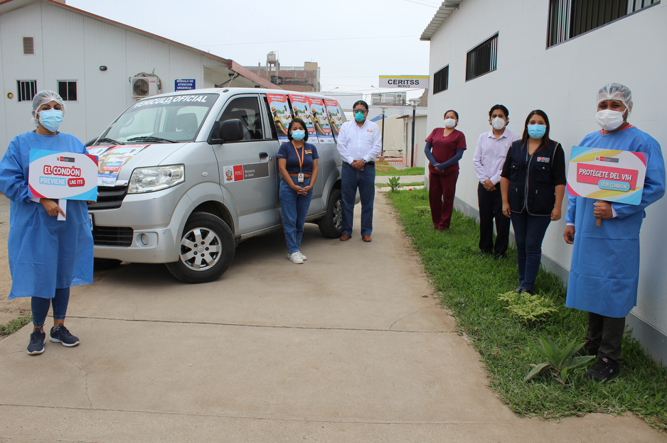 Since May, Socios En Salud and the Ministry of Health have sent mobile clinics with free HIV screening and educational resources into three at-risk communities in northern Lima.