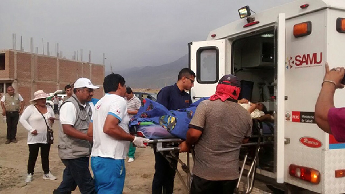 Flood Survivors Receive Medical Attention in Peru