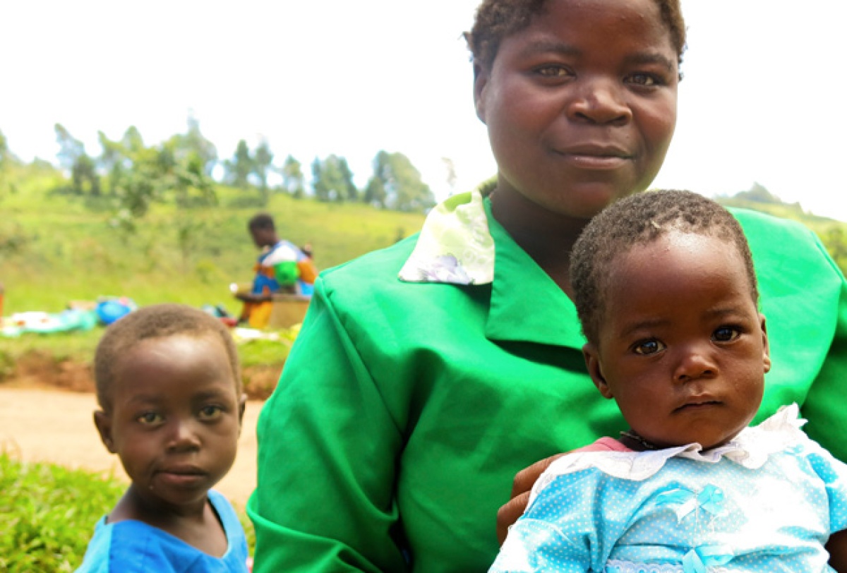 A Mobile Clinic Delivers to Mothers and Children in Malawi