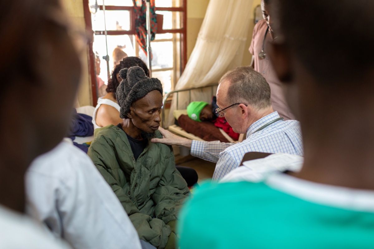 Paul Farmer cares for a patient with TB and HIV in Sierra Leone