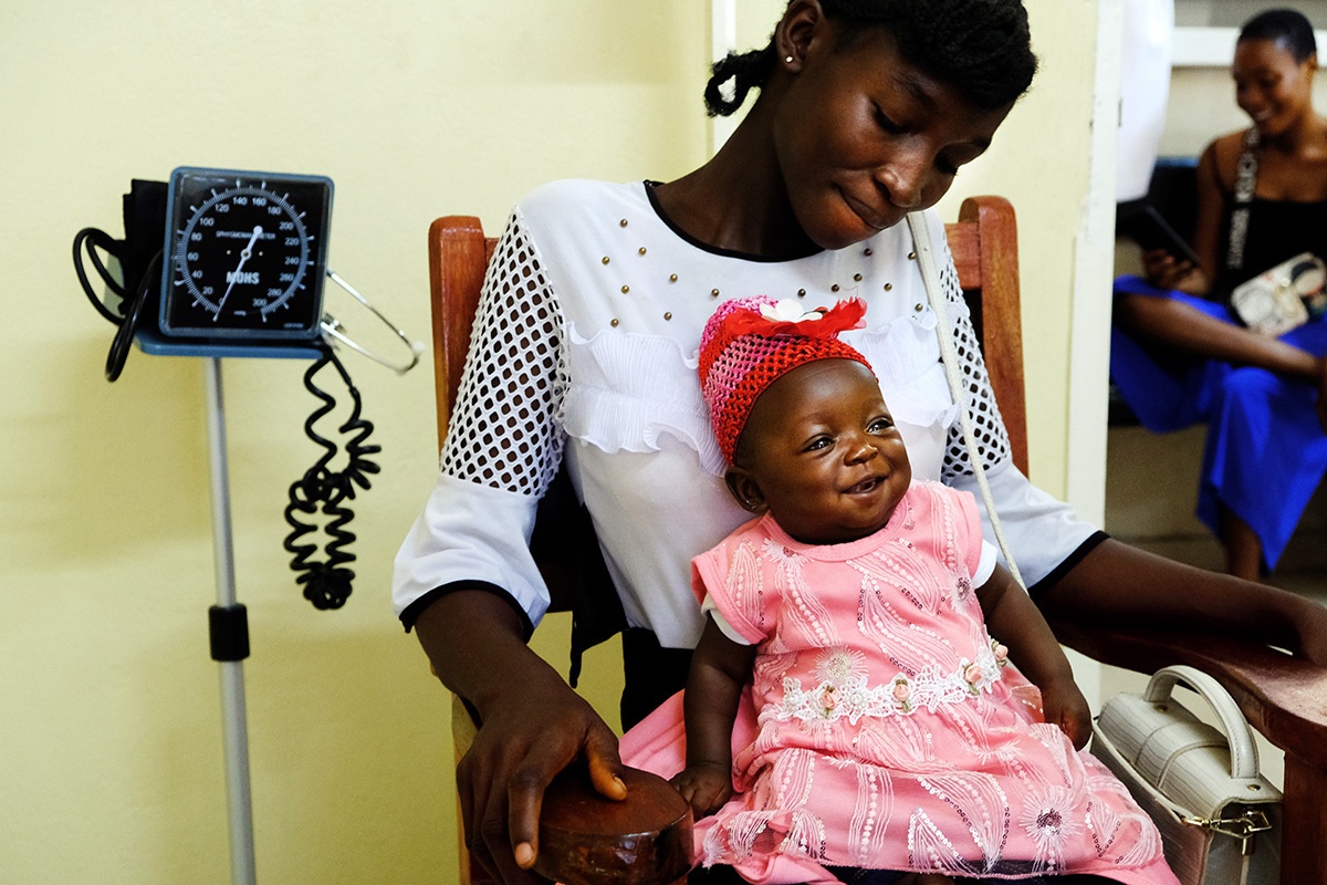 mother and her infant at a maternal health clinic in Sierra Leone