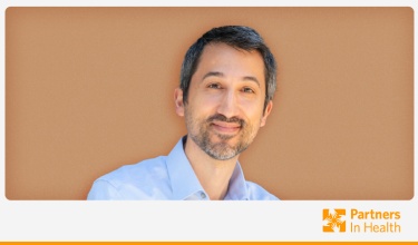 Aaron Berkowitz headshot